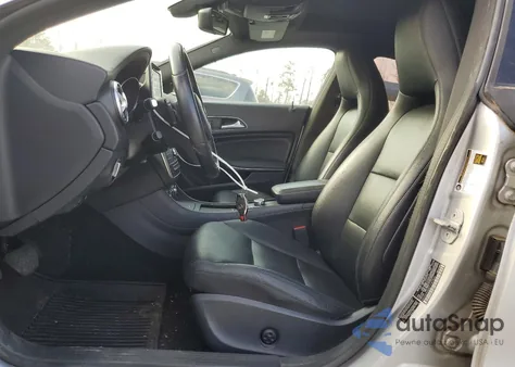 2015 Mercedes-Benz Cla 250 z USA, uszkodzony, nr VIN WDDSJ4EB8FN187836